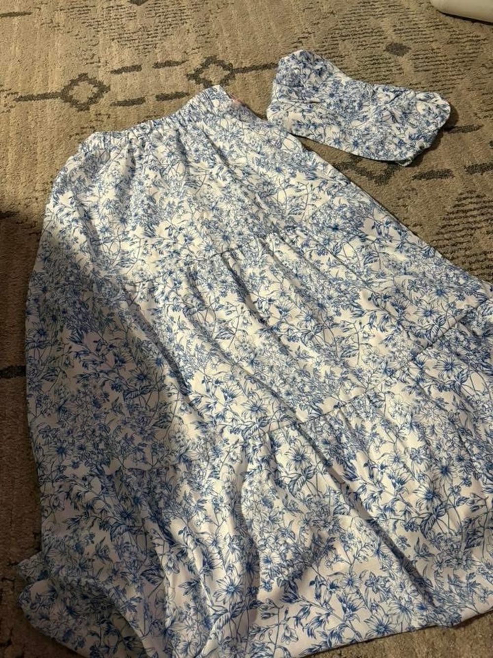 SHEIN White and Blue Floral Tiered Skirt with Matching Bandeau
